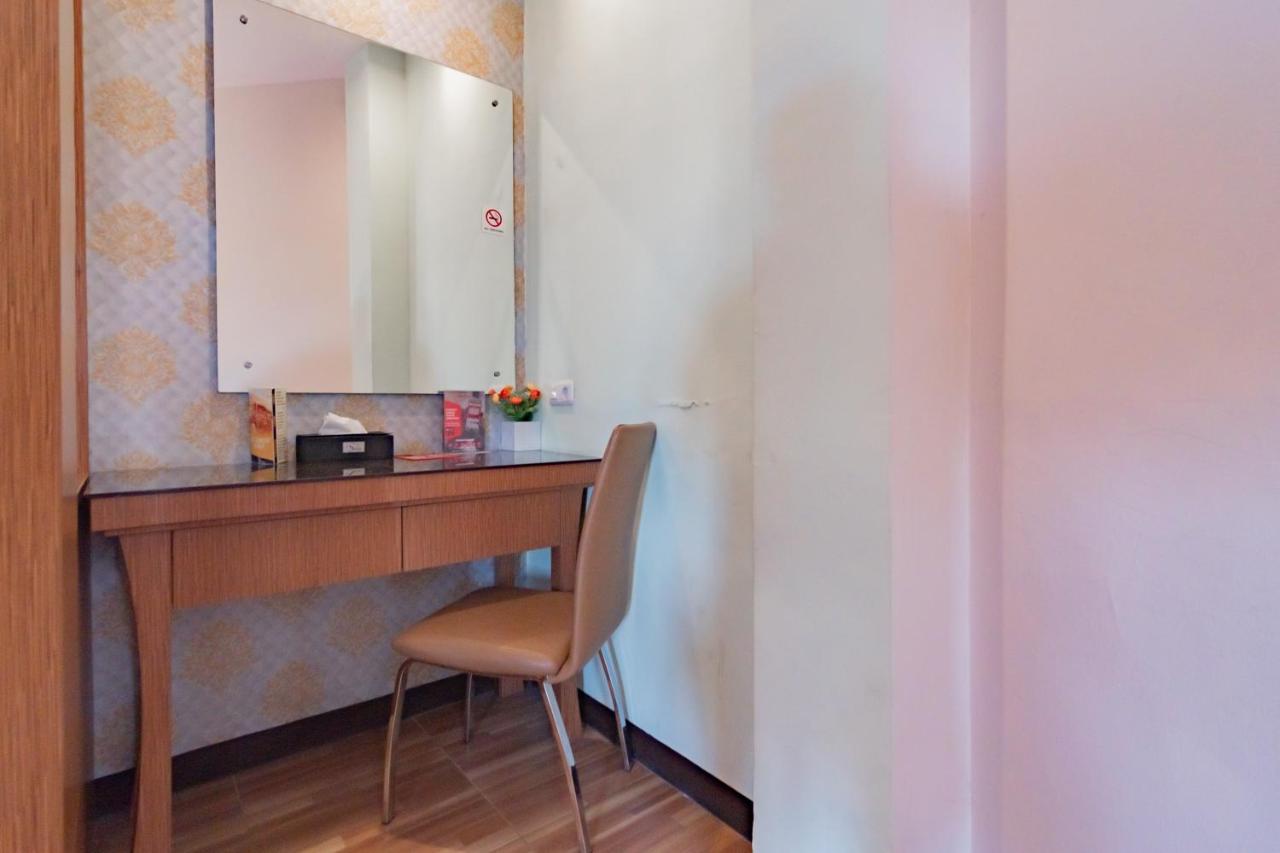 Reddoorz Premium Near Bandung Station Hotel Eksteriør billede